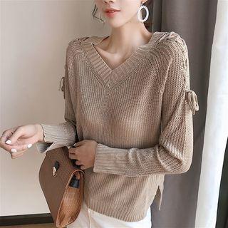 Lace-up Sleeve V-neck Knit Top