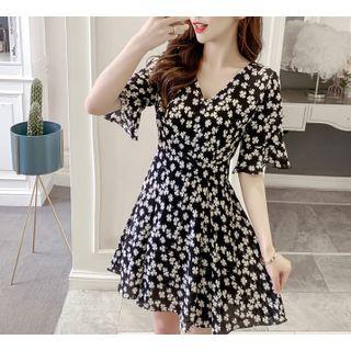Set: Short-sleeve Floral Mini A-line Dress + Shorts