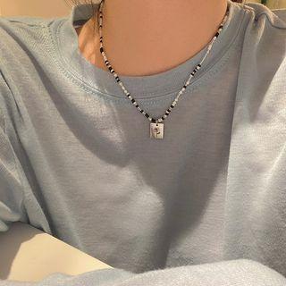 Flower Pendant Faux Pearl Necklace Black & White - One Size