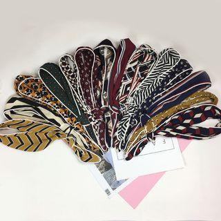 Light Neck Scarf