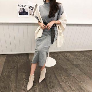 Mockneck H-line Maxi Dress