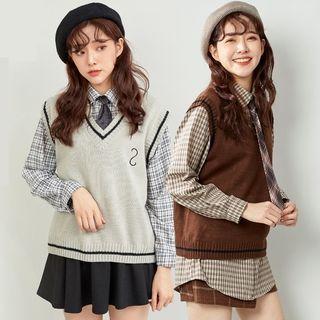 Set: Knit Vest + Plaid Shirt + Tie