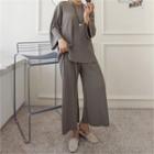 Set; Round-neck Pleated Top + Band-waist Pants