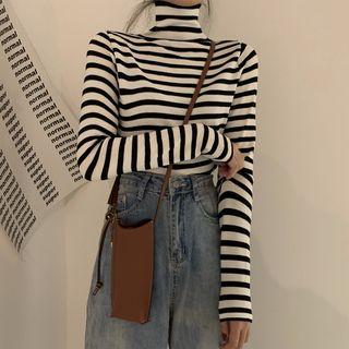 Set: Mock-turtleneck Striped T-shirt + V-neck Knit Top