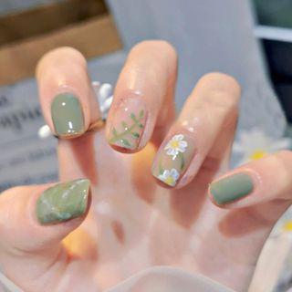 Flower Faux Nail Tips R176 - Green - One Size