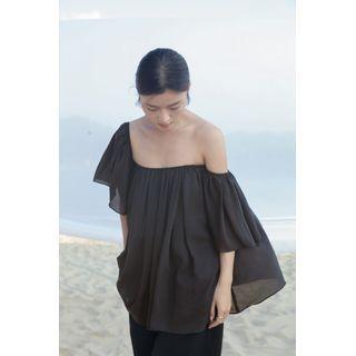 Short-sleeve Off-shoulder Blouse Green - One Size