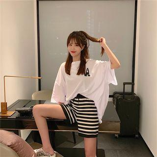 Lettering 3/4-sleeve T-shirt / Striped Drawstring Shorts