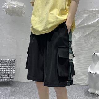 Strappy Oversized Cargo Shorts