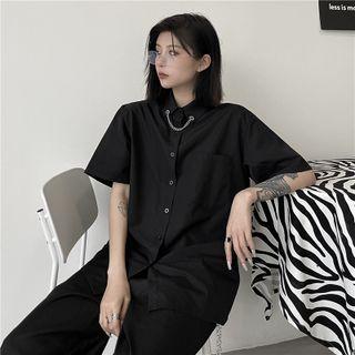Short-sleeve Chain-accent Button-up Shirt