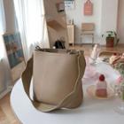 Pleather Bucket Tote Bag With Strap