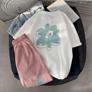 Set: Short-sleeve Flower Print T-shirt + Sweatshorts