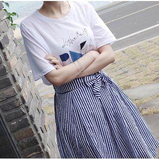 Set: Printed Short-sleeve T-shirt + A-line Midi Skirt