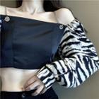 Long-sleeve Cold-shoulder Zebra Print Cropped Top
