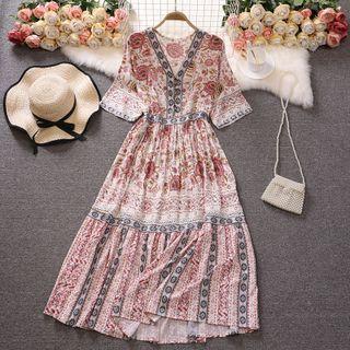 Short-sleeve Pattern Tunic Dress