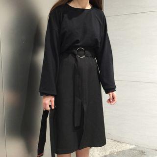 Long-sleeve T-shirt / A-line Skirt With Belt