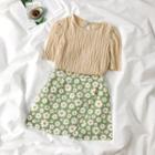 Short-sleeve Crinkle Top / Floral Print Mini A-line Skirt