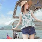 Sleeveless Leaf Patterned Top