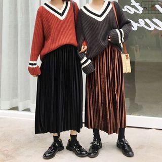 Plain Velvet Pleated Midi Skirt