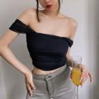 Off-shoulder Mesh Panel Cropped T-shirt