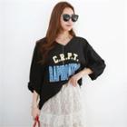 V-neck Lettering Loose-fit T-shirt