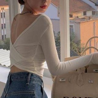Open Back Long Sleeve Cropped T-shirt