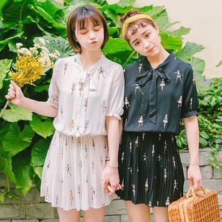 Printed Short-sleeve Pleated A-line Dress