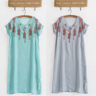 Set: Short-sleeve Embroidered Midi Dress + Slipdress