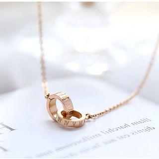 Alloy Roman Numeral Interlocking Hoop Pendant Necklace