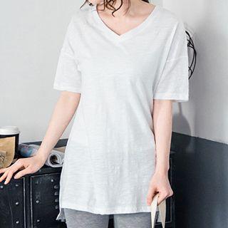 V-neck Short-sleeve Long T-shirt