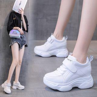 Hidden-wedge Adhesive Strap Sneakers