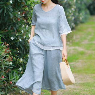 Set: Elbow-sleeve V-neck Layered Top + Capri Wide-leg Pants