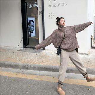 Turtleneck Melange Sweater / Straight-cut Cropped Pants