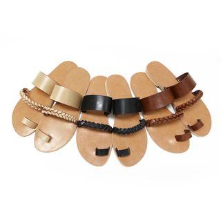 Toe-ring Strappy Sandals