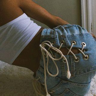 Lace-up Back Straight-cut Jeans