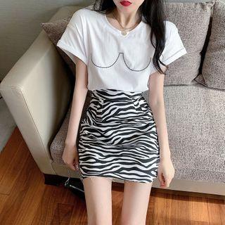 Short-sleeve T-shirt / Zebra Print Mini Fitted Skirt
