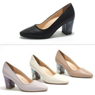 Snake Skin Print Heel Pumps