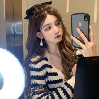 Cropped Cardigan / Ruffle Trim Mini Pencil Skirt