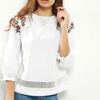 Floral Embroidered Long-sleeved Panel Lace Blouse