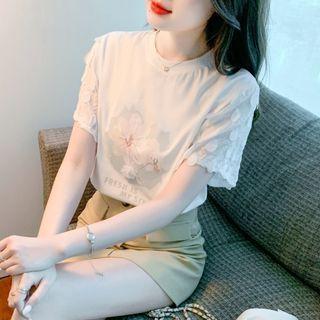 Short-sleeve Dotted Paneled Floral Print T-shirt