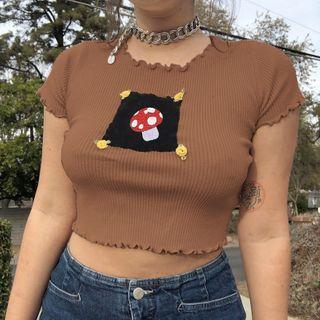 Short-sleeve Mushroom Embroidered T-shirt