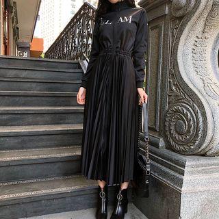 Long-sleeve Lettering Midi Pleated Dress