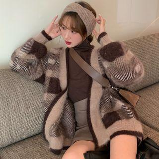 Plaid Cardigan / Mock-neck Top / A-line Skirt