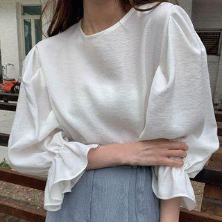 Round-neck Ruffled-sleeve Blouse
