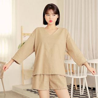 Set: V-neck Fringed-trim Top + Band-waist Shorts