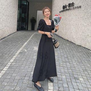 Square-neck Cutout-back Maxi A-line Dress