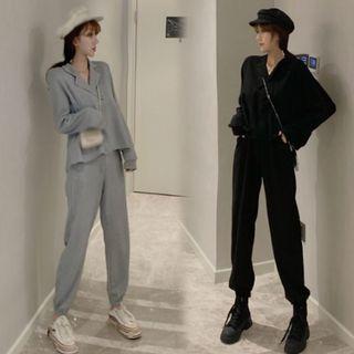 V-neck Pullover / Sweatpants