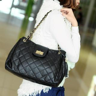 Tassel Quilted Shoulder Bag Black - One Size