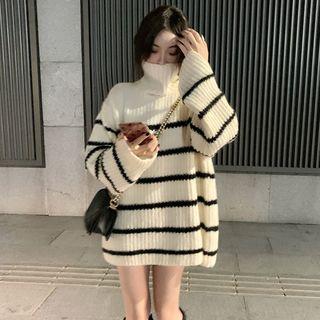 Striped Turtleneck Loose-fit Sweater / Fleece Vest