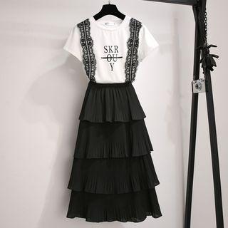 Set: Short-sleeve Lettering T-shirt + Tiered Midi Skirt