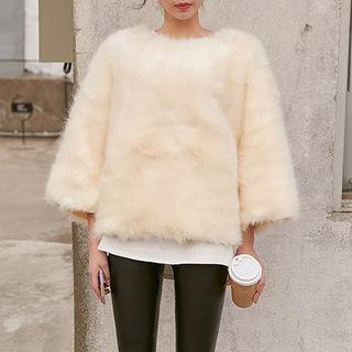 Set: 3/4-sleeve Faux-fur Top + T-shirt